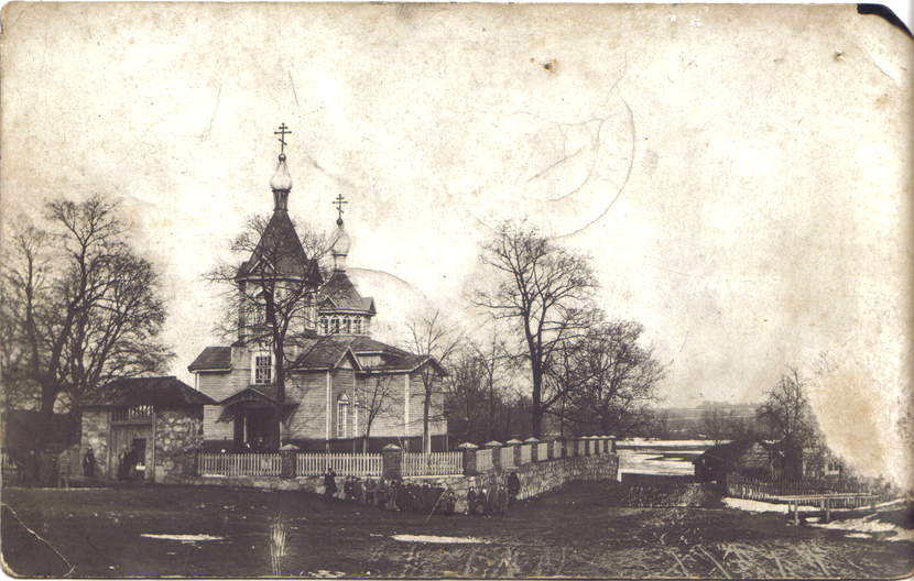 Царква ў вёсцы Вязынь